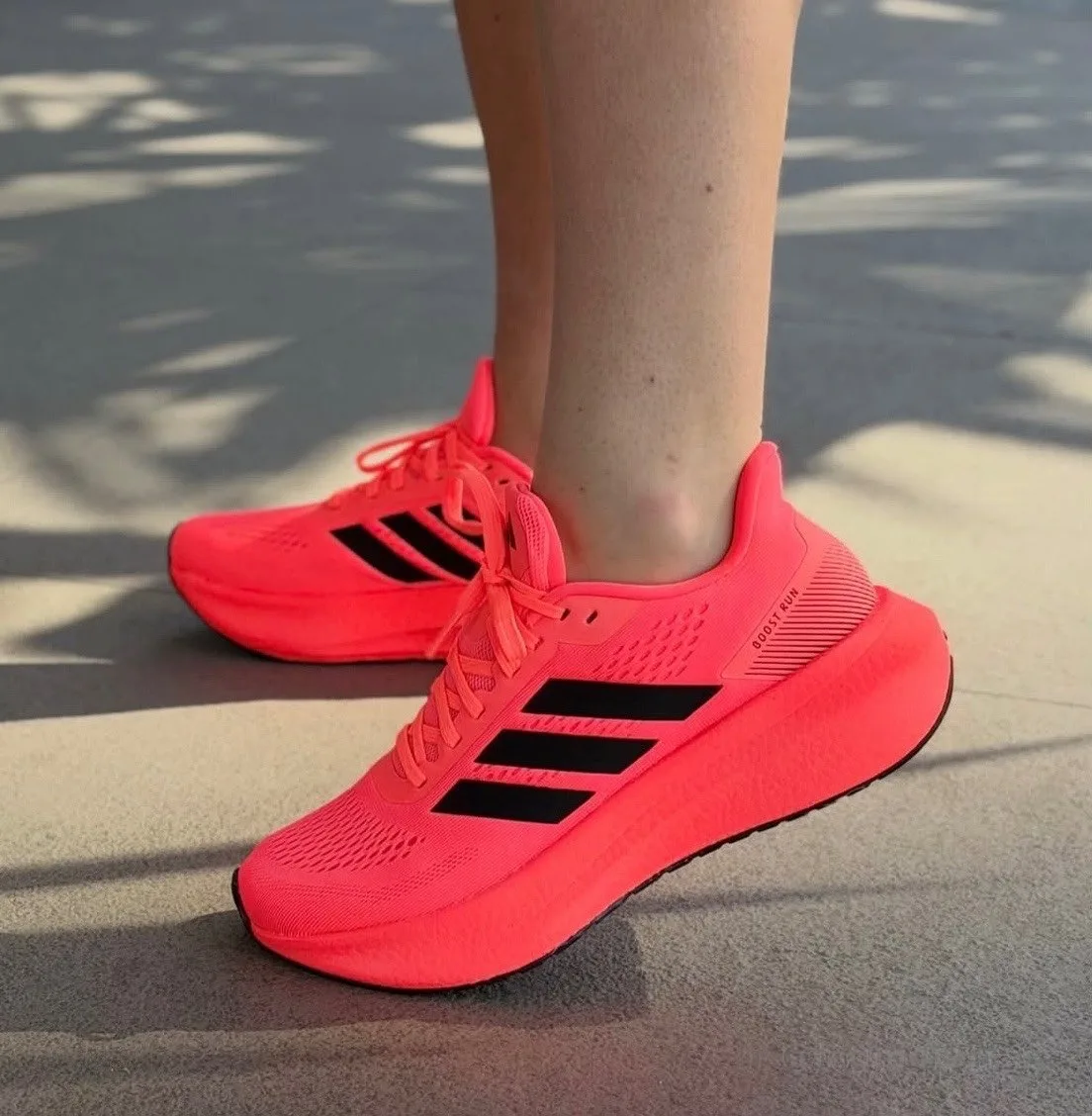 Tênis adidas Boost Run Florescente Performance Corrida Leve Rosa 37 Br