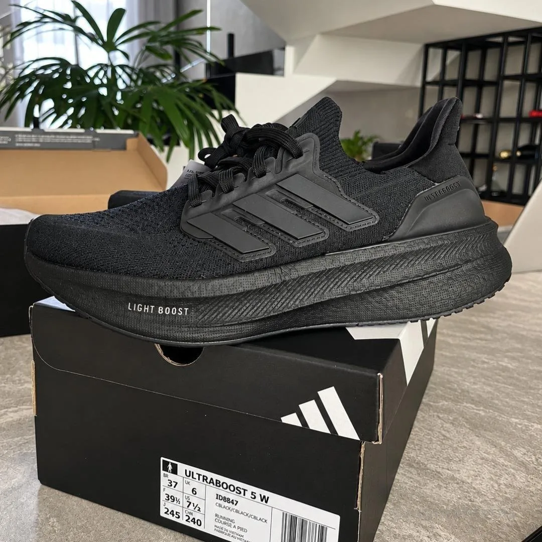 Tênis Adidas Ultraboost 5 Feminino