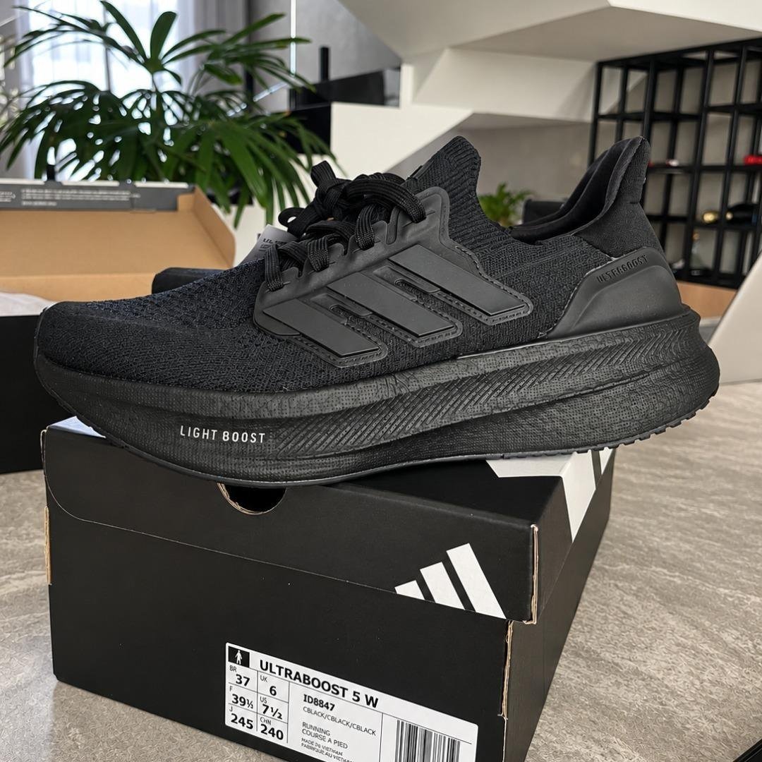 Tênis Adidas Ultraboost 5 Feminino