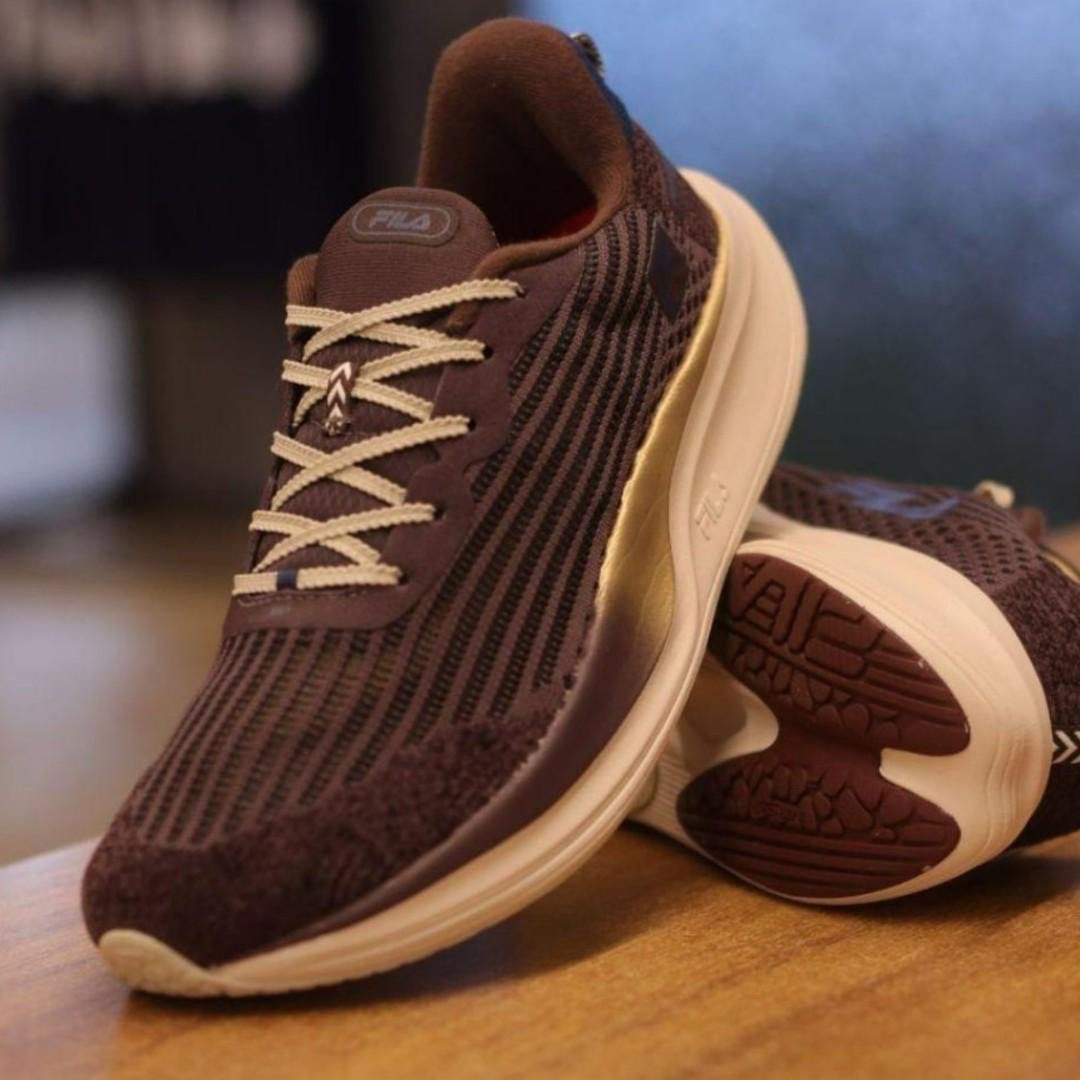 Tênis Masculino Racer Speedzone Se Fila Marrom Dark/marinho/bordo Escuro Liso 41 Br