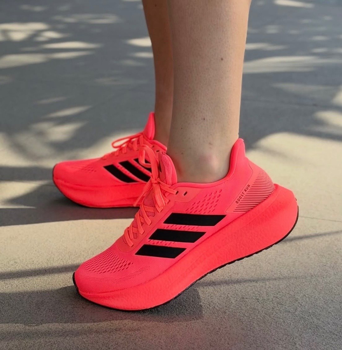 Tênis adidas Boost Run Florescente Performance Corrida Leve Rosa 37 Br
